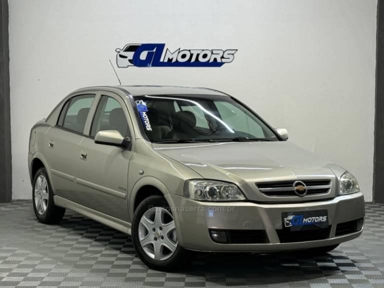 CHEVROLET - ASTRA - 2009/2009 - Prata - R$ 34.900,00