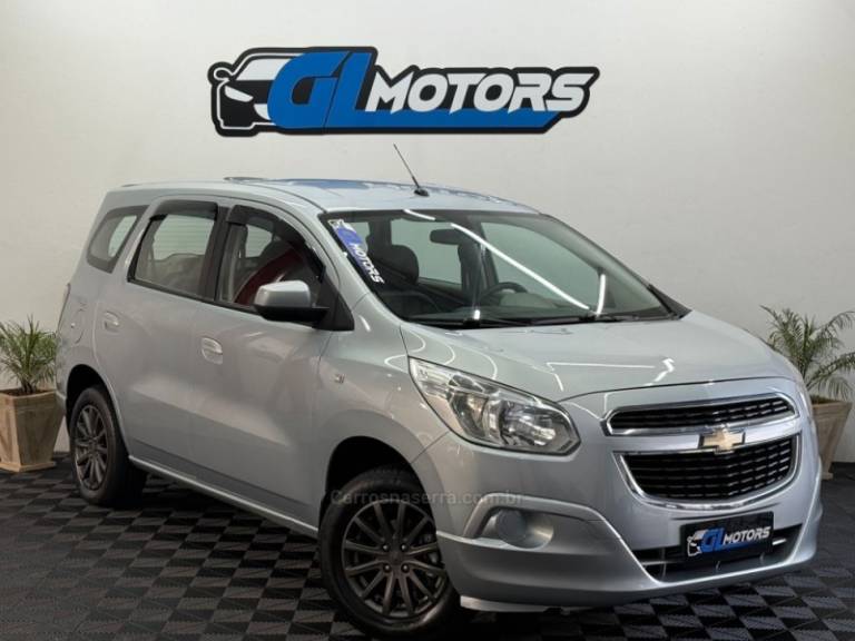 CHEVROLET - SPIN - 2013/2013 - Prata - R$ 43.900,00
