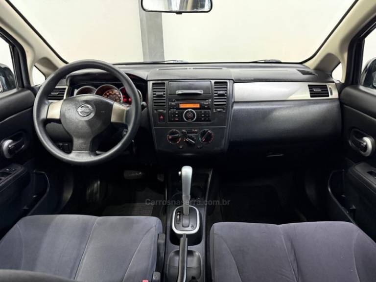 NISSAN - TIIDA - 2008/2008 - Preta - R$ 27.900,00