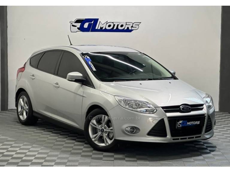 FORD - FOCUS - 2014/2014 - Prata - R$ 55.900,00