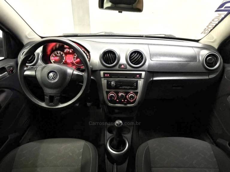 VOLKSWAGEN - SAVEIRO - 2012/2012 - Branca - R$ 46.900,00